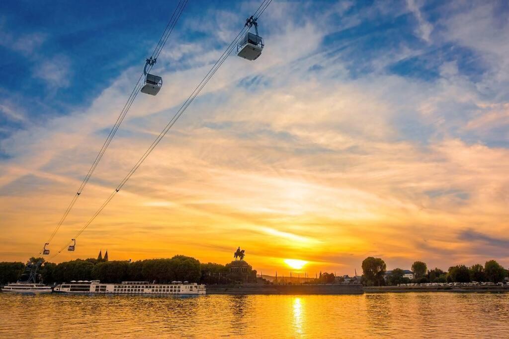 App7 - Place2B - Direkt Am Rhein Кобленц Екстер'єр фото